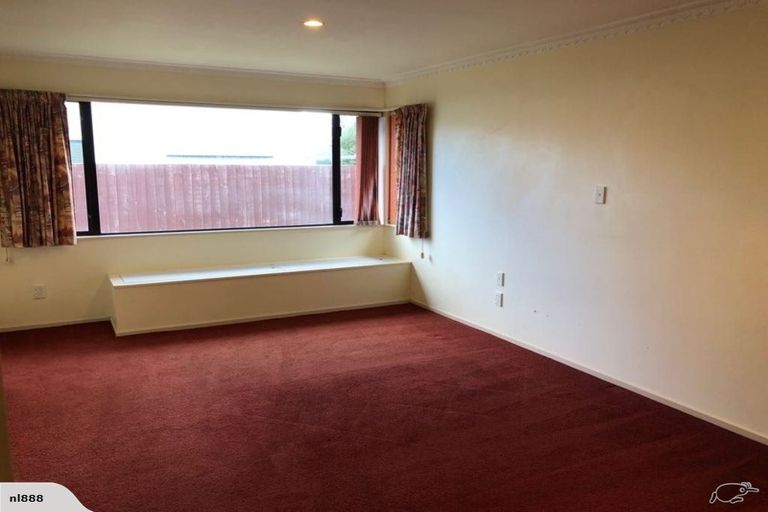 Photo of property in 49 Broadhaven Avenue, Parklands, Christchurch, 8083