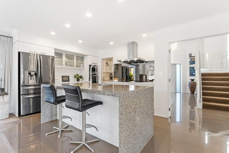 Photo of property in 26 Waitotara Way, Whitianga, 3510