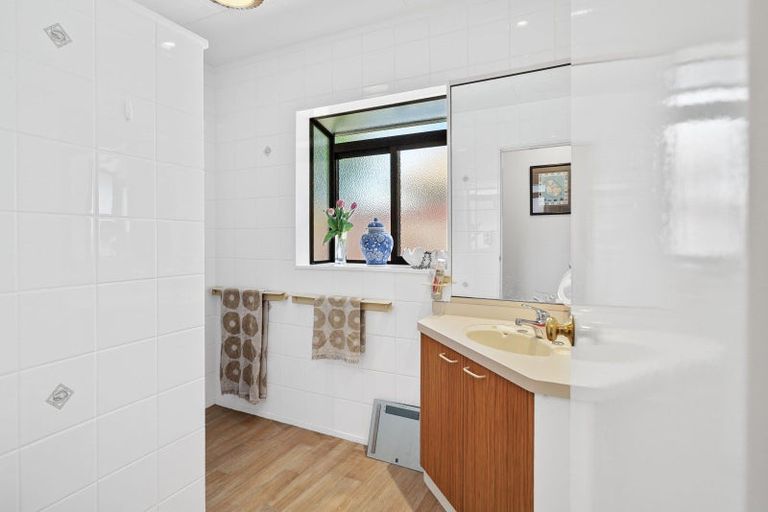 Photo of property in 2/15 Stead Crescent, Stoke, Nelson, 7011