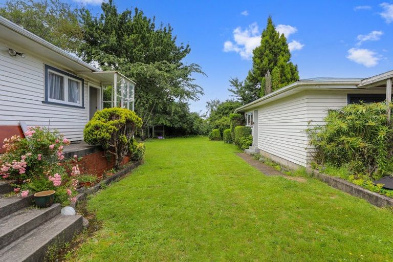 Photo of property in 10 Fairview Road, Western Heights, Rotorua, 3015