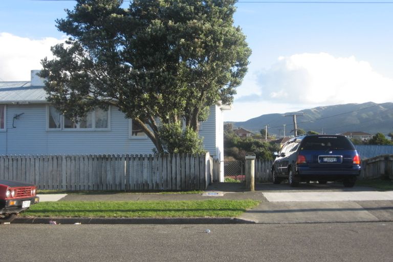 Photo of property in 62-64 Hereford Street, Cannons Creek, Porirua, 5024