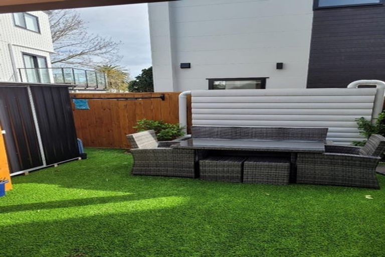 Photo of property in 10/41 Kervil Avenue, Te Atatu Peninsula, Auckland, 0610