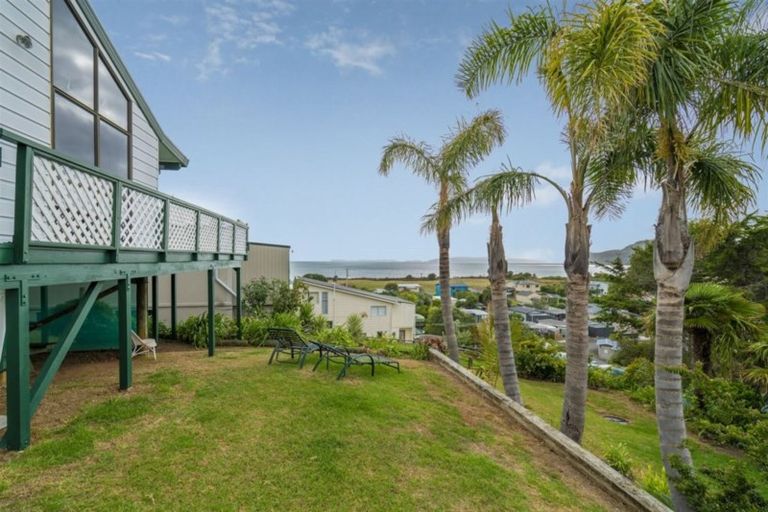 Photo of property in 15 Gray Avenue, Kuaotunu West, Whitianga, 3592
