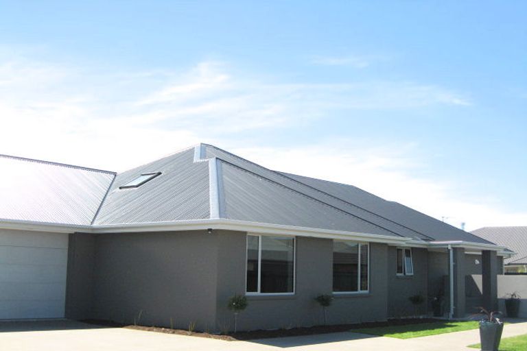 Photo of property in 17 Iraklis Close, Templeton, Christchurch, 8042