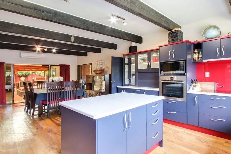 Photo of property in 4 Darcy Place, Massey, Auckland, 0614