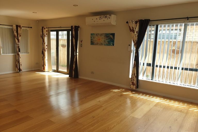 Photo of property in 14 Nandi Lane, Ranui, Auckland, 0612