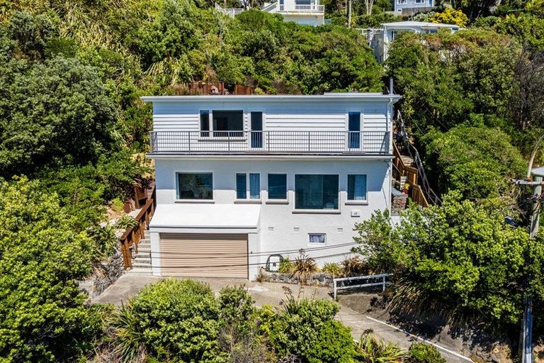 Photo of property in 62 Evans Bay Parade, Roseneath, Wellington, 6021