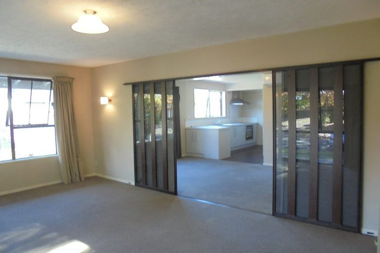 Photo of property in 51 Karnak Crescent, Russley, Christchurch, 8042