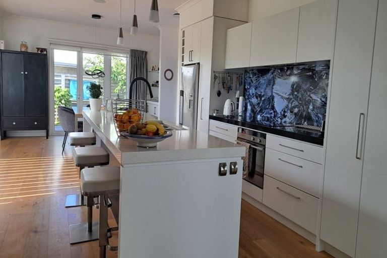 Photo of property in 151 Oriental Parade, Papamoa Beach, Papamoa, 3118