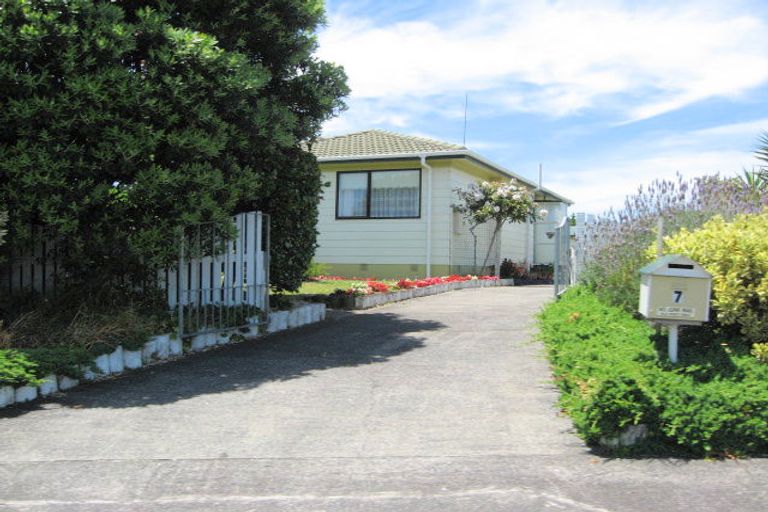 Photo of property in 7 Leaming Place, Clarks Beach, 2122