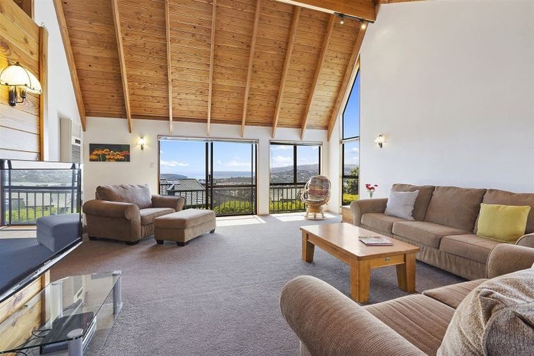 Photo of property in 22 Mercury Way, Whitby, Porirua, 5024