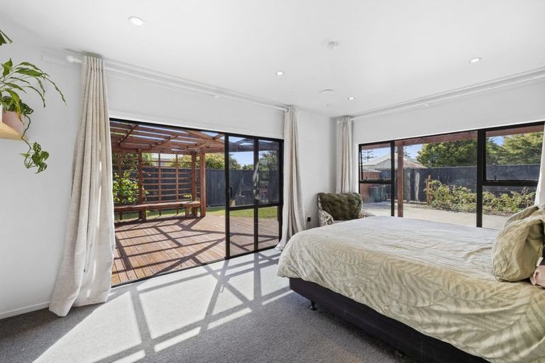 Photo of property in 79 Domett Street, Waitara, 4320