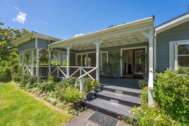 Photo of property in 1084 State Highway 1 South, Manakau, Levin, 5573