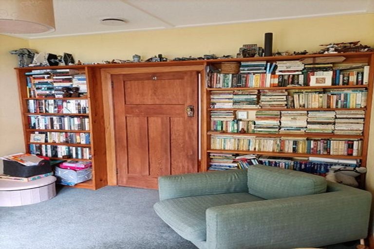 Photo of property in 121 Barnard Street, Wadestown, Wellington, 6012