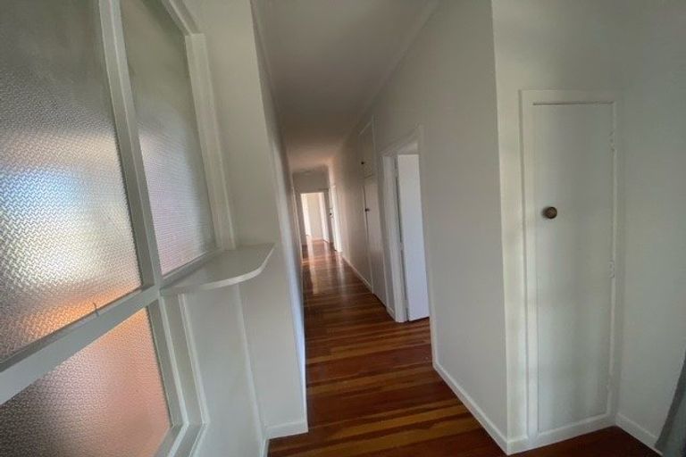 Photo of property in 5 Corbett Avenue, Hillcrest, Hamilton, 3216