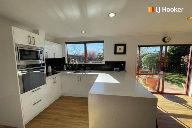 Photo of property in 104 Hagart-alexander Drive, Mosgiel, 9024