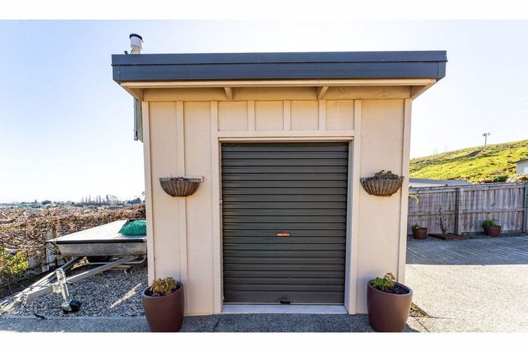 Photo of property in 6 Norfolk Place, Stoke, Nelson, 7011