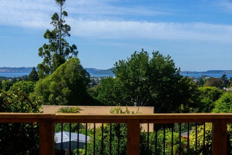 Photo of property in 29 Wychwood Crescent, Springfield, Rotorua, 3015