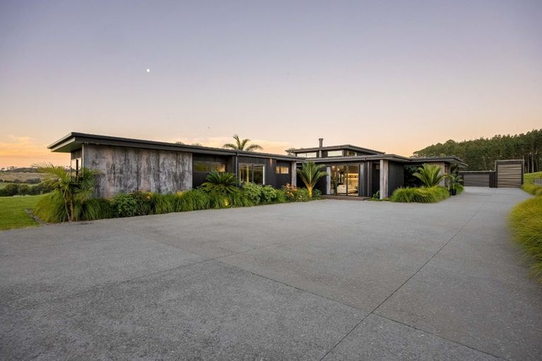 Photo of property in 55 Hull Road, Waitoki, Kaukapakapa, 0871