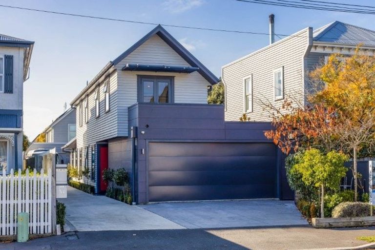Photo of property in 10 Onslow Street, St Albans, Christchurch, 8014