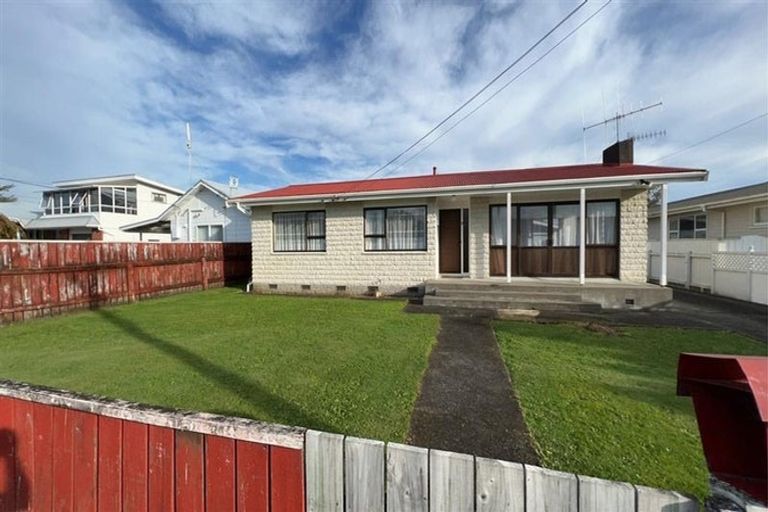 Photo of property in 3 Baden Street, Levin, 5510