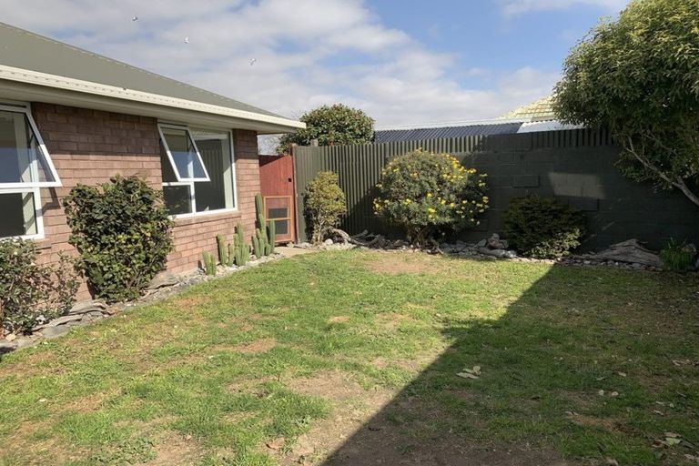 Photo of property in 292a Wainoni Road, Avondale, Christchurch, 8061
