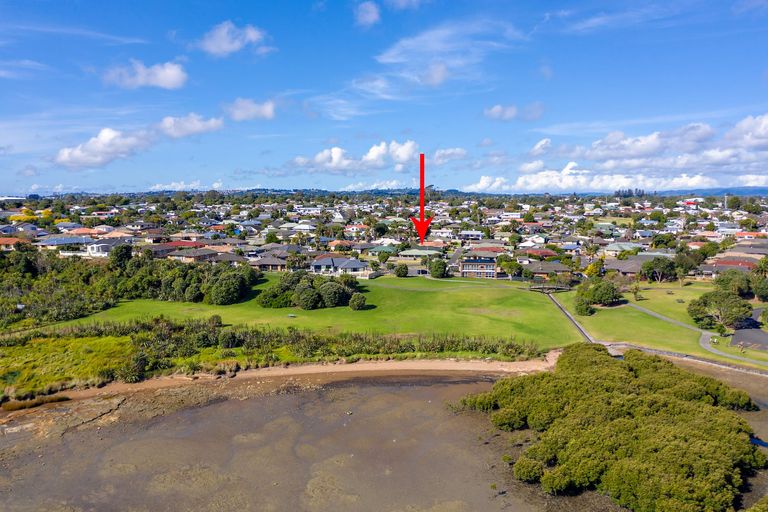 Photo of property in 42 Bellville Drive, Clendon Park, Auckland, 2103