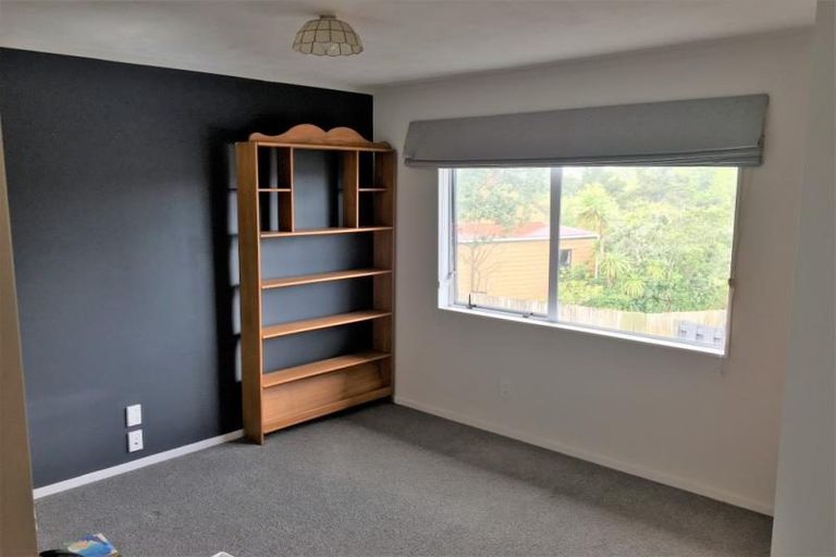 Photo of property in 1/3 Miriam Corban Heights, Henderson, Auckland, 0612