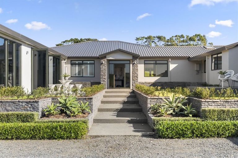 Photo of property in 53 Urquhart Road, Karaka, Papakura, 2580
