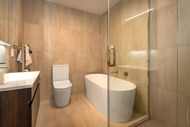 Photo of property in 4/44 Packe Street, Edgeware, Christchurch, 8013