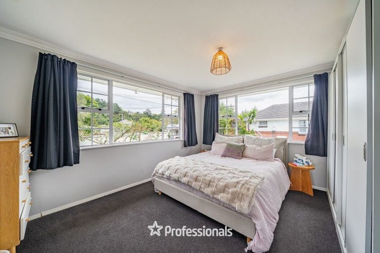 Photo of property in 373 Stokes Valley Road, Stokes Valley, Lower Hutt, 5019