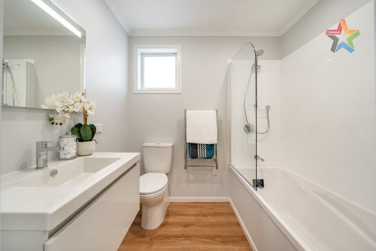 Photo of property in 167b Wainuiomata Road, Wainuiomata, Lower Hutt, 5014