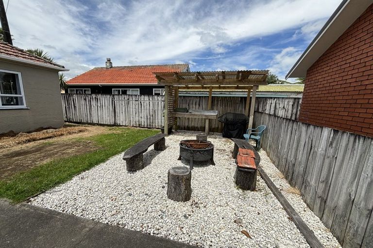 Photo of property in 1/26 Wrantage Street, Westown, New Plymouth, 4310