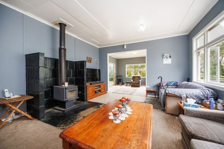 Photo of property in 593 Aranui Road, Kairanga, Palmerston North, 4475