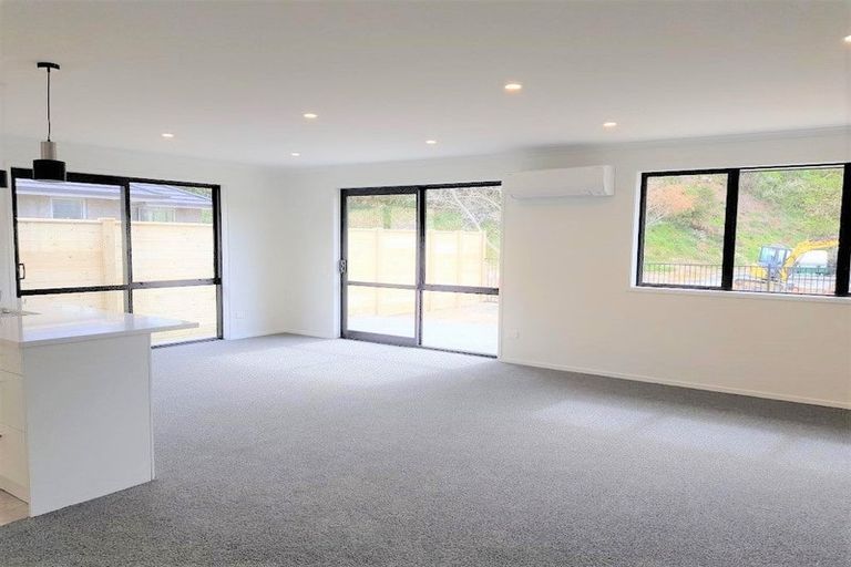 Photo of property in 64 Tradewinds Drive, Whitby, Porirua, 5024