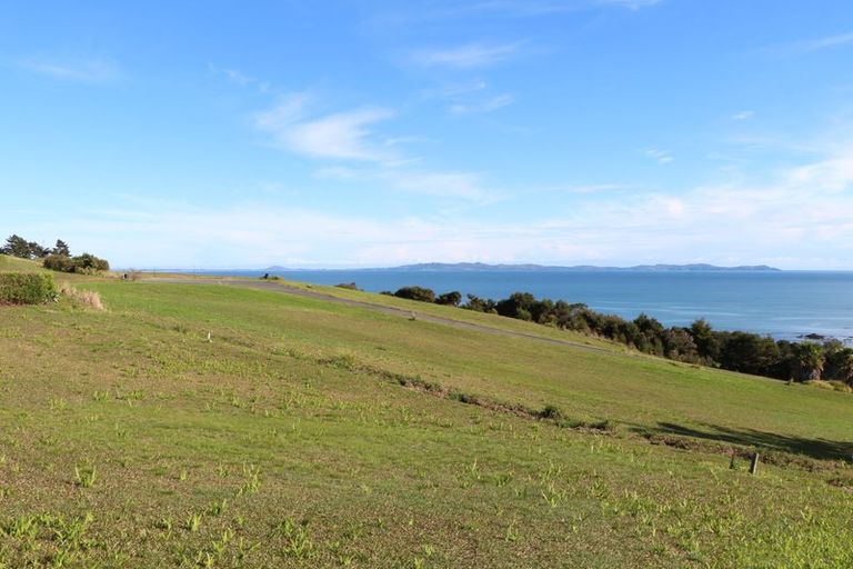 Photo of property in 30 Eagles Way, Cable Bay, 0420