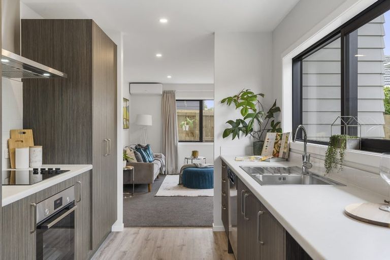 Photo of property in 24a Hayman Place, Beach Haven, Auckland, 0626