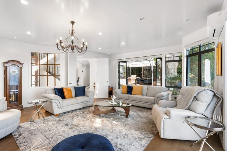 Photo of property in 3/76 Shakespeare Road, Milford, Auckland, 0620