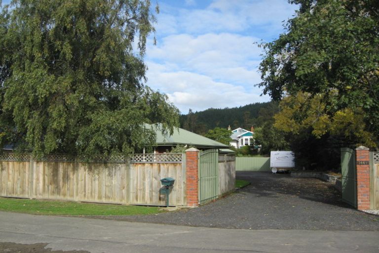 Photo of property in 144 Gladstone Road North, Mosgiel, 9024