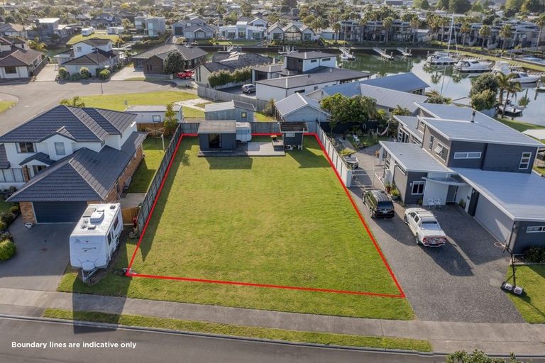Photo of property in 16 Arawa Lane, Whitianga, 3510