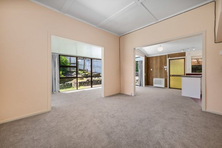 Photo of property in 62 Waikawa Road, Picton, 7220