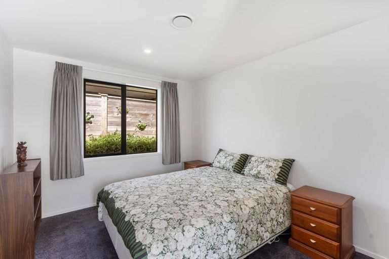 Photo of property in 12 Morepork Drive, Waikanae, 5036