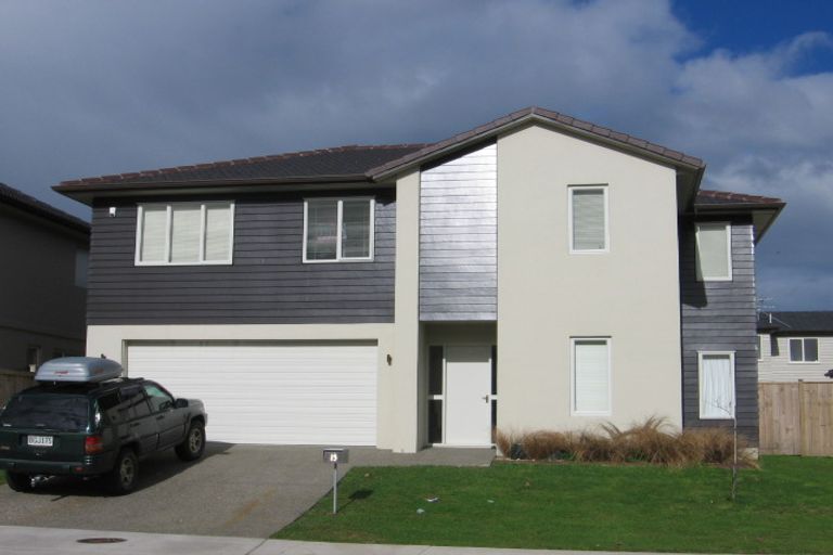 Photo of property in 15 Bridgefield Crescent, Flat Bush, Auckland, 2016