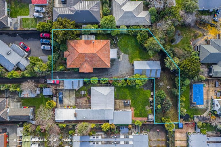 Photo of property in 184 Main North Road, Redwood, Christchurch, 8051