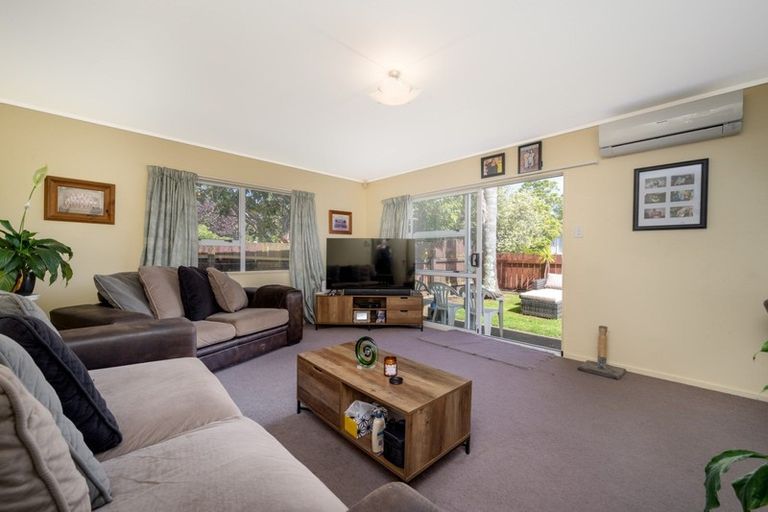 Photo of property in 81 Ennis Avenue, Pakuranga Heights, Auckland, 2010