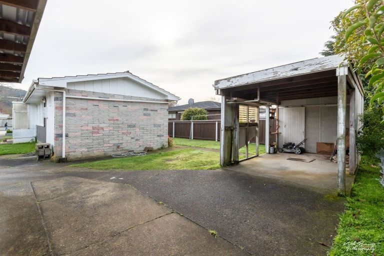 Photo of property in 1/400 Fergusson Drive, Heretaunga, Upper Hutt, 5018