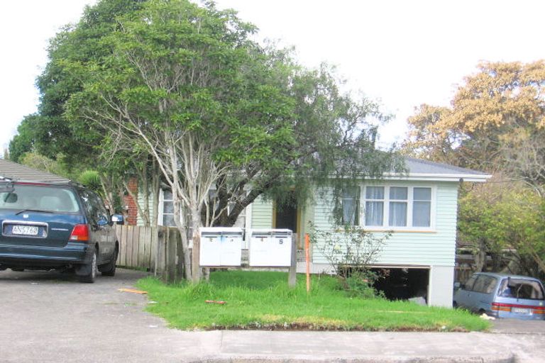 Photo of property in 5 Tahi Terrace, Glen Eden, Auckland, 0602