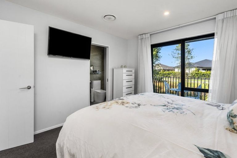 Photo of property in 19 Whitburn Avenue, Halswell, Christchurch, 8025