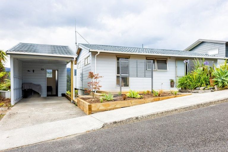 Photo of property in 6 Ridge Road, Tairua, 3508