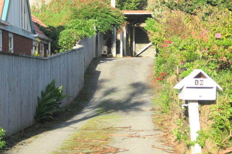 Photo of property in 16a Falla Street, Paraparaumu Beach, Paraparaumu, 5032